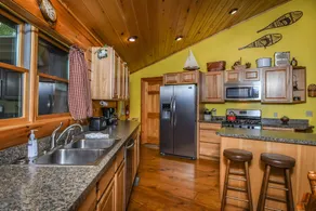 Cozy Cabin By Railey Vacations - Image 2