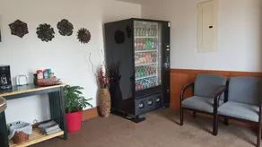 Thunderbird Motel - Image 2