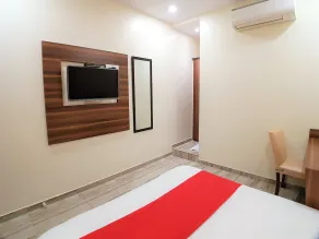 Axis by  Hexa Rooms - Image 4