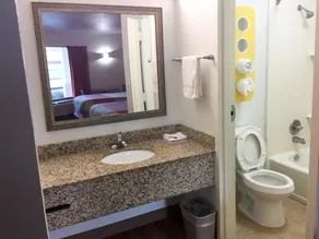 Motel 6 Troy, Al - Image 2