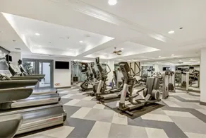 Yes it's right 2 suites and 3 bath in the Heart of San Diego FB2 - Image 4