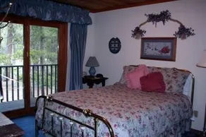 Spacious Home on Donner Golf Course by RedAwning - Image 4