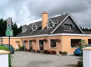 Hazelwood Bed & Breakfast - Image 1