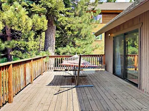 Rustic and Inviting in Tahoe Donner by RedAwning - Image 2