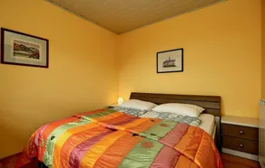 Awesome Home in Porec With Wifi and 3 Bedrooms - Image 2