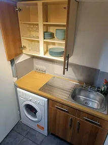 Euston Modern Apartments - Image 2