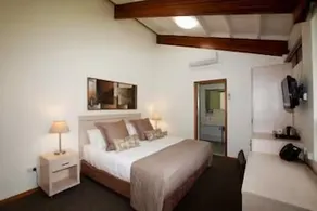 Hunter Valley Hotel Academy - Image 4