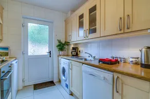 Belfast Self Catering Apartment - Image 4