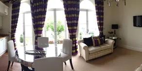 The Clarendon Royal - Image 4