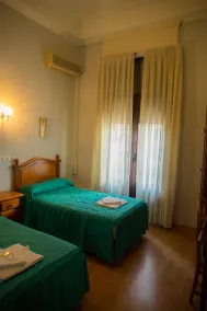 Hostal Lamalonga - Image 3