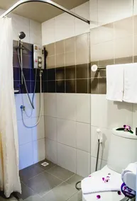Chalong Boutique Inn - Image 5