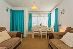 Croyde SEA Breeze 3 Bedrooms - Image 2