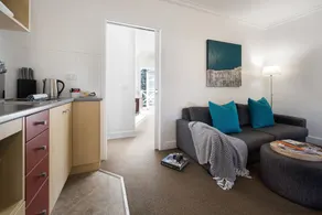 Lake Daylesford Apartments 4 - Image 3