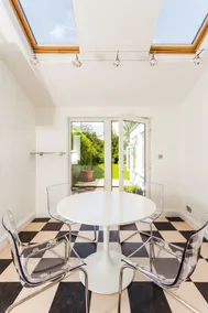The Queen Edith Place - Lovely 5BDR Home in Secluded Neighbourhood - Image 2