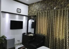 Autobahn Guest House - Image 4