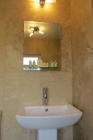 Devonview House - Image 2