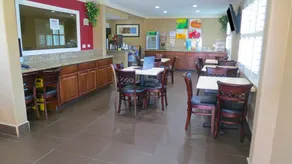 Americas Best Value Inn & Suites Escondido - Image 3