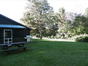 Feeder Creek Lodge and Cabin - Image 4