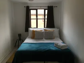 Ashdown Apartment - Image 2