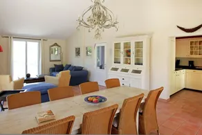 Attractive Holiday Villa on the Sainte Baume Massif - Image 2