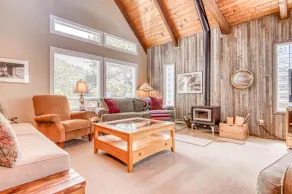 Kami's Beach House - Image 3