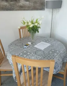 Inviting 2-bed Apartment in Newcastle Upon Tyne - Image 5
