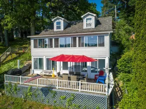 Cottage on Big Pine Island Lake - Image 2