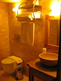 Serenity Cave Suites - Image 3