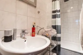 Apartement mit Garten und Stellplatz - Image 4