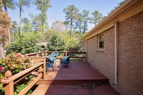 Enjoy the Centrally Located Mcfadyen Guest House - Image 4