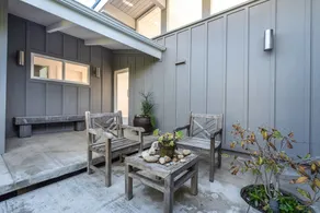 Beautifully Designed Palos Verdes Villa w/ Private Beach and Stunning Views - Image 4