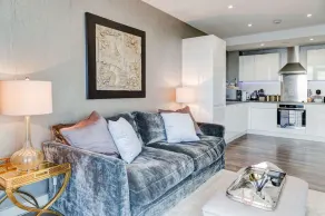 Kew Eye Apartments Kew - Image 3
