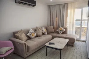 Stone Hotel - Image 3