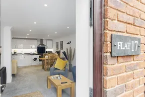 17 Friernhay Court - Image 3