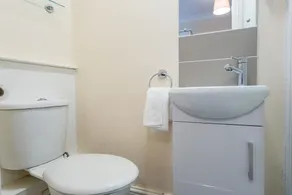 Estuary House - Image 5