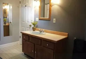 Pine Hollow Inn - Image 2
