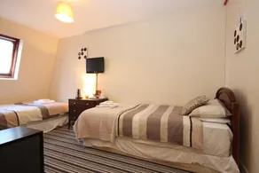 Keeru's Guesthouse - Image 2