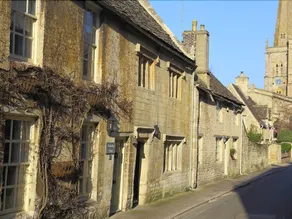 2 Lawrence Lane - Image 3