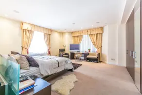 2 Bedroom Beaufort Gardens - Image 4