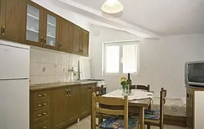 Nice Apartment in Jadrtovac With 1 Bedrooms - Image 5