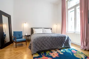High Street Suites - Image 3