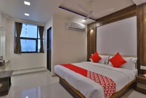 Hotel Meridan Palace By OYO Rooms - Image 5