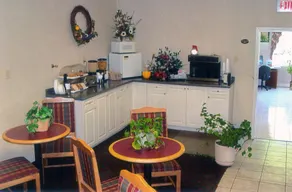 Americas Best Value Inn Shelby - Image 5