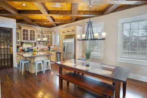 Beautiful Craftmans 4br/2.5ba Home Near Downtown - Image 5