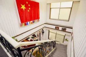 Broncos Youth Hostel - Image 3