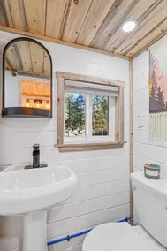Tiny House! Quiet, Pine Trees, Private, Close to Grand Canyon, Sedona, Oak Creek Just off I17 by Redawning - Image 5