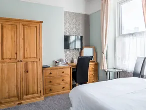 Grafton Guest Accommodation - Image 4