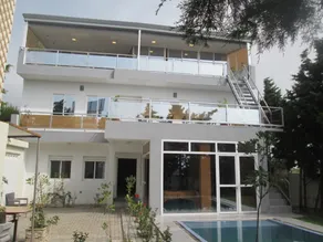 Malak Tingis - Image 4