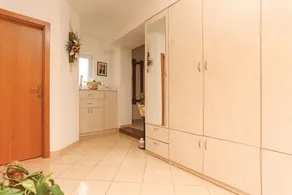 Amazing Home In Bajagic With Wifi - Image 4