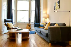 Beautiful Traditional 3 Bedroom Apartment in Edinburgh - Image 5